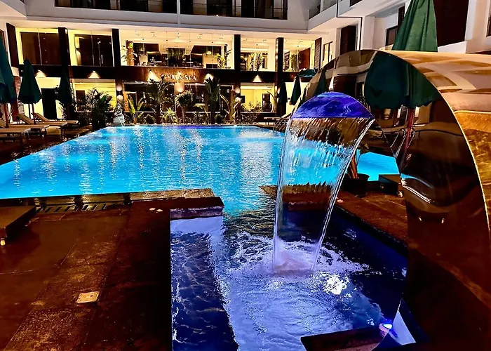 - - Sleeps 6 - Pool - Parking * Hurgada