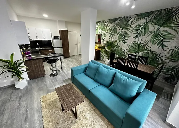 - - Sleeps 6 - Pool - Parking Daire Hurgada