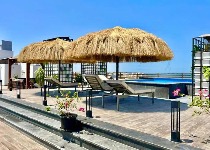 Daire - - Sleeps 6 - Pool - Parking
