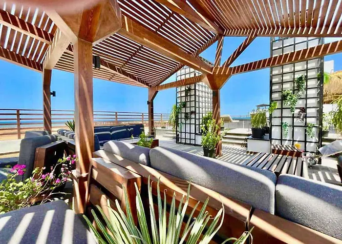 - - Sleeps 6 - Pool - Parking Hurgada